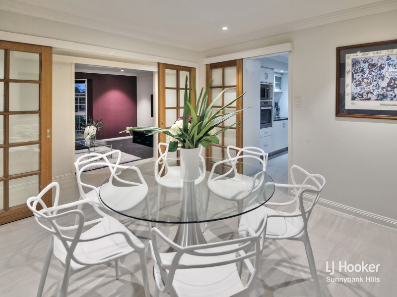 74 Blue Grass Crescent, Eight Mile Plains QLD 4113