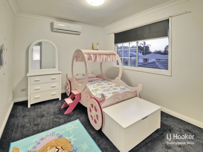 74 Blue Grass Crescent, Eight Mile Plains QLD 4113