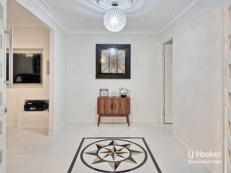 19 McKinley Court, Stretton QLD 4116