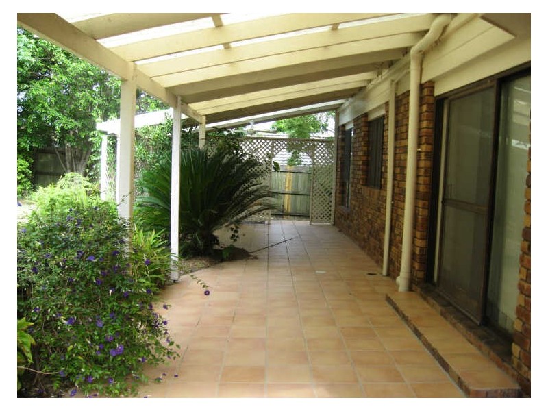 22 Kurru Street, Eight Mile Plains QLD 4113