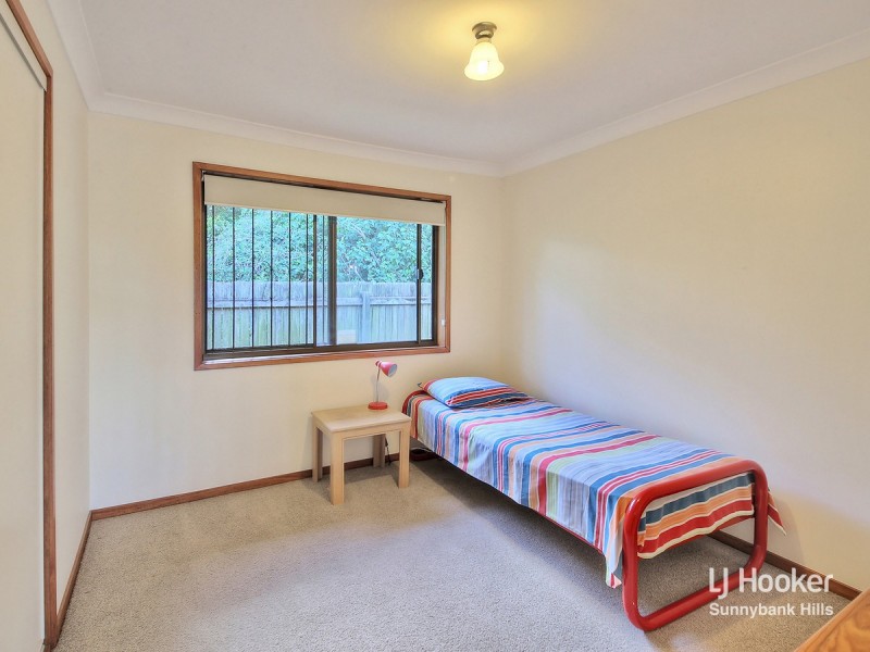 24 Redcedar Crescent, Calamvale QLD 4116