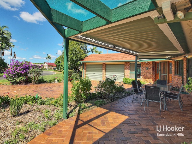 24 Redcedar Crescent, Calamvale QLD 4116
