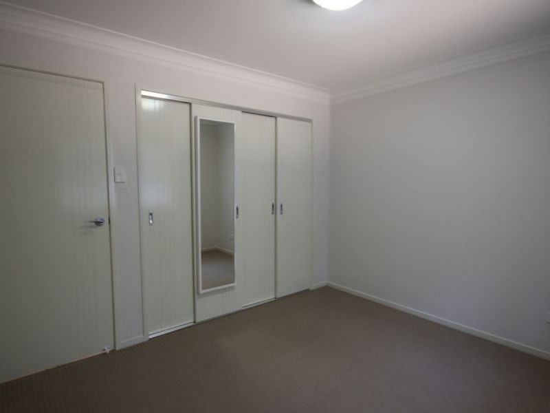 10 Harvey Place, Calamvale QLD 4116