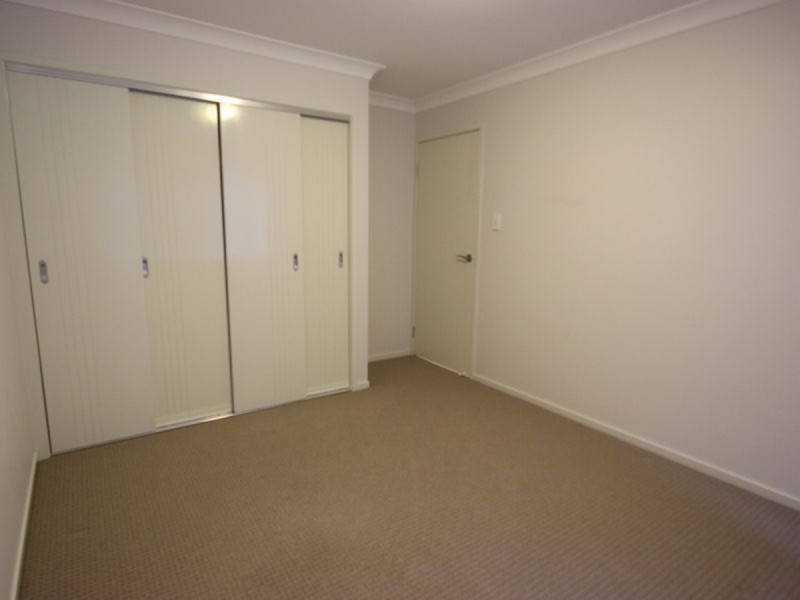 10 Harvey Place, Calamvale QLD 4116