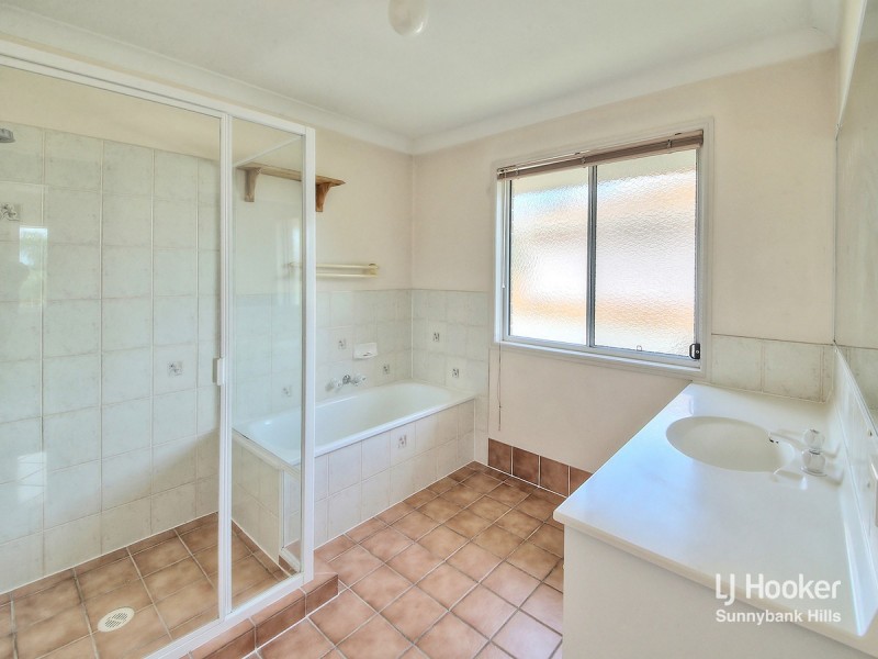 14 Maisie Place, Eight Mile Plains QLD 4113