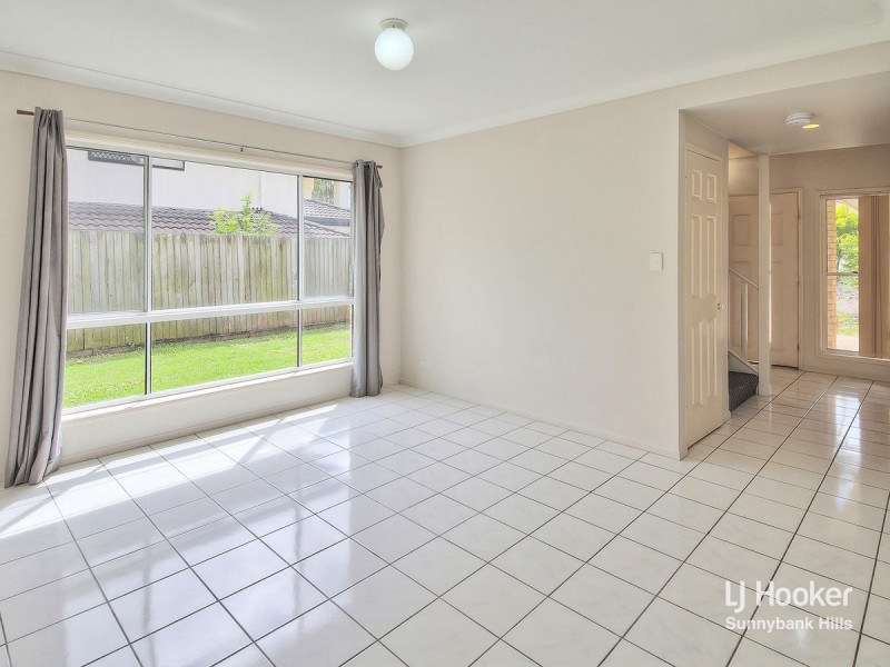 14 Maisie Place, Eight Mile Plains QLD 4113