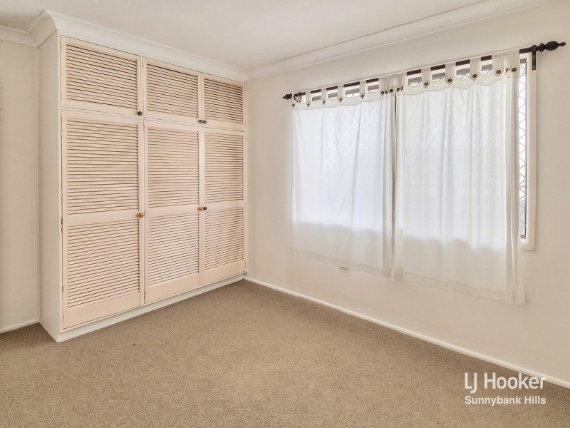 24 Marla Street, Robertson QLD 4109