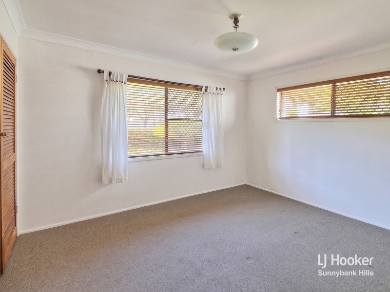 24 Marla Street, Robertson QLD 4109