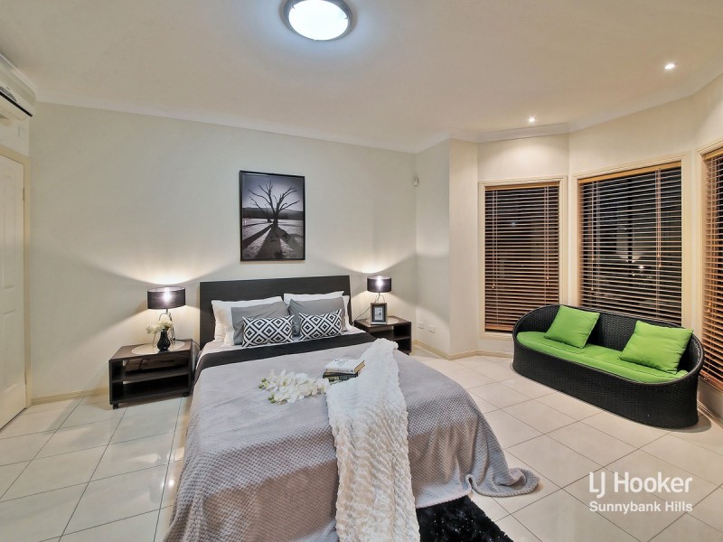 7 Willowleaf Close, Stretton QLD 4116