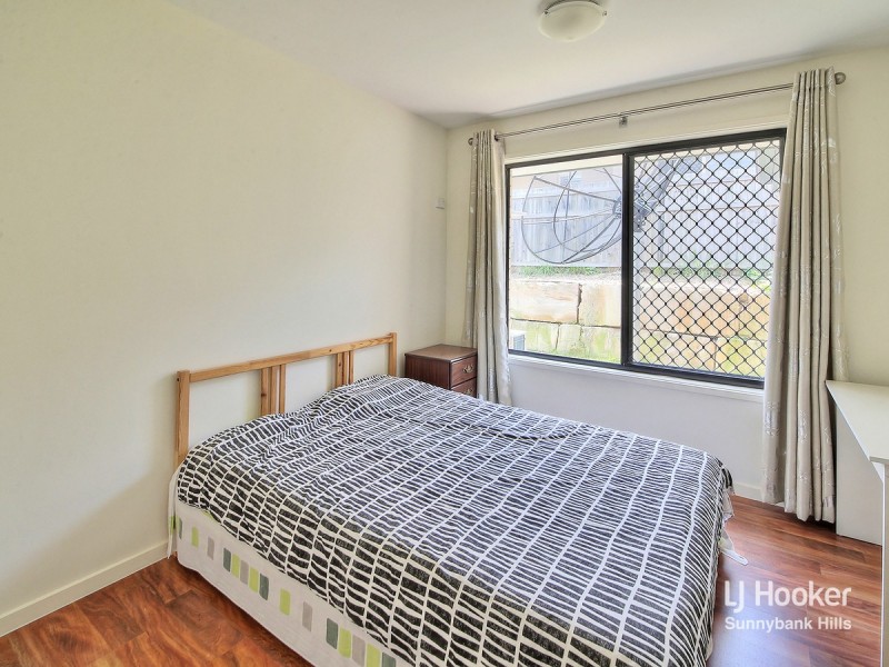 47 Hill End Avenue, Hillcrest QLD 4118