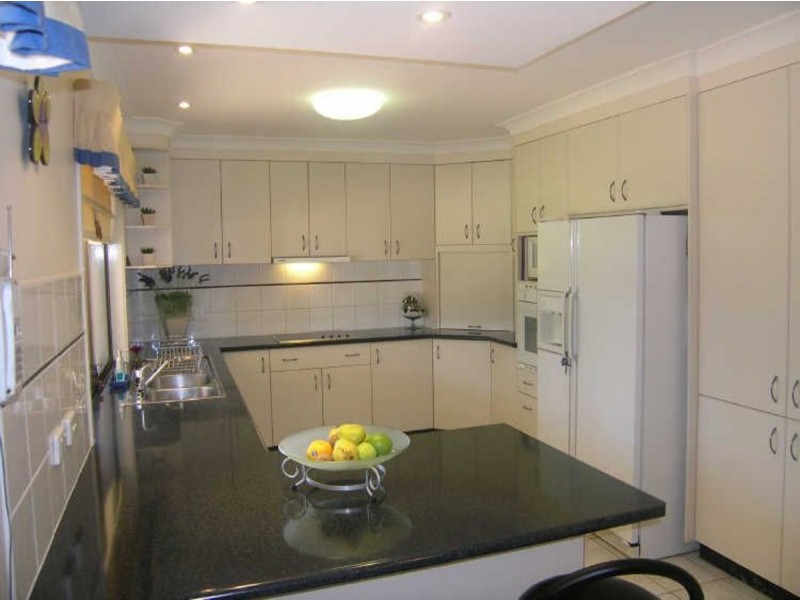 10 Oakville Street, Runcorn QLD 4113