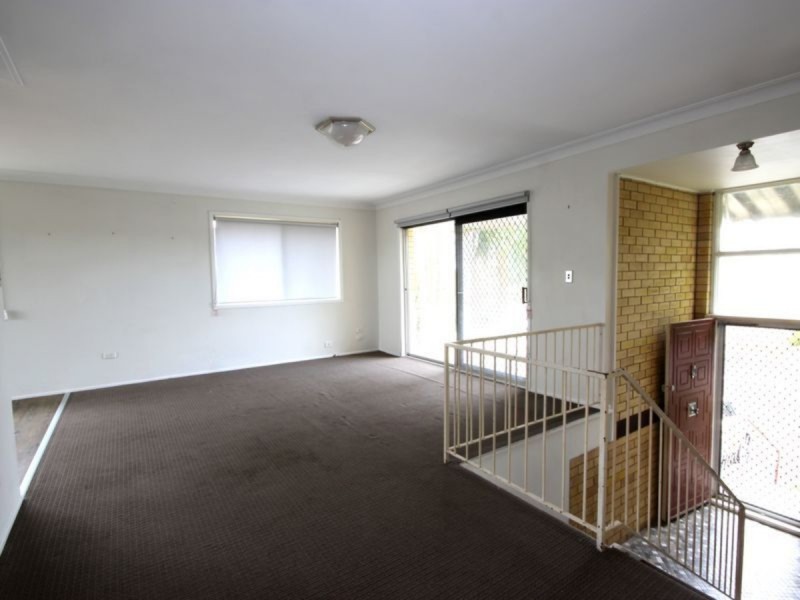 202 Newnham Road, Mansfield QLD 4122