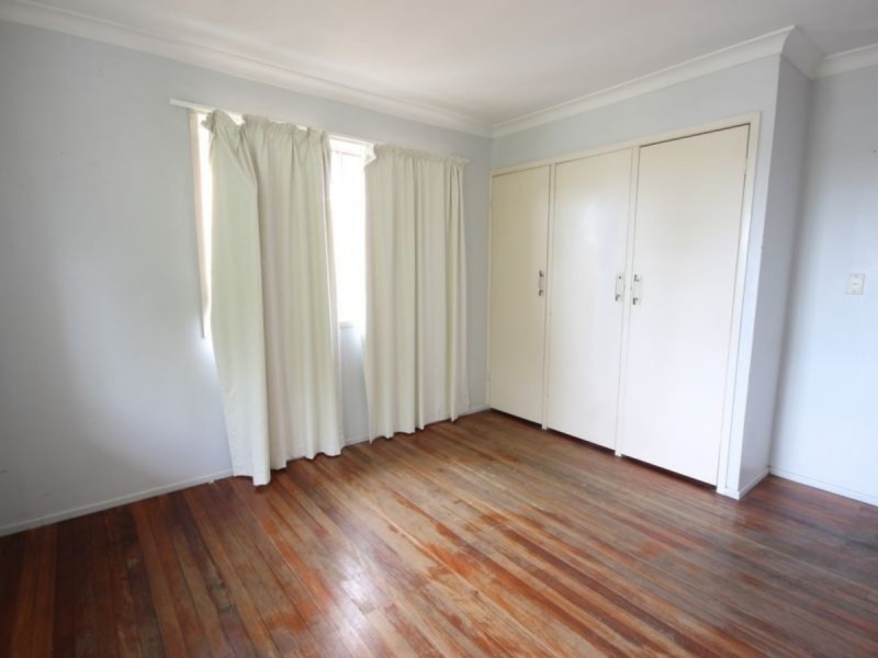 202 Newnham Road, Mansfield QLD 4122