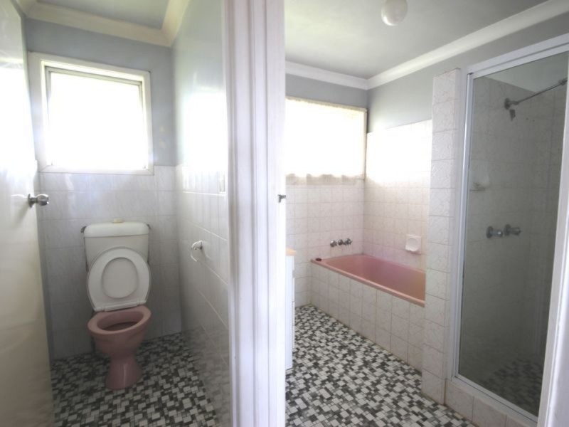 202 Newnham Road, Mansfield QLD 4122