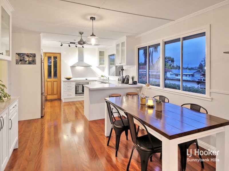 19 Thurlby Street, Upper Mount Gravatt QLD 4122