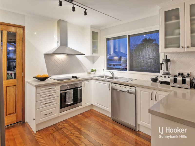 19 Thurlby Street, Upper Mount Gravatt QLD 4122