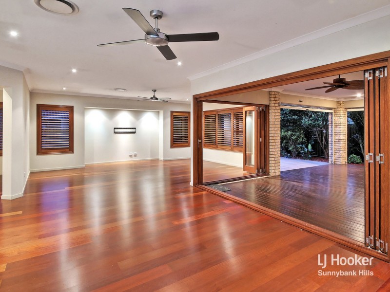 12 Samuel Street, Calamvale QLD 4116