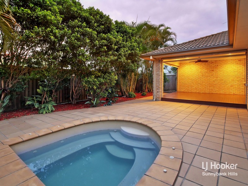 12 Samuel Street, Calamvale QLD 4116