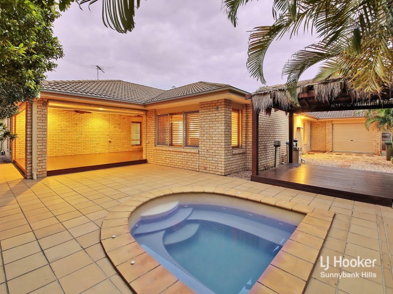 12 Samuel Street, Calamvale QLD 4116