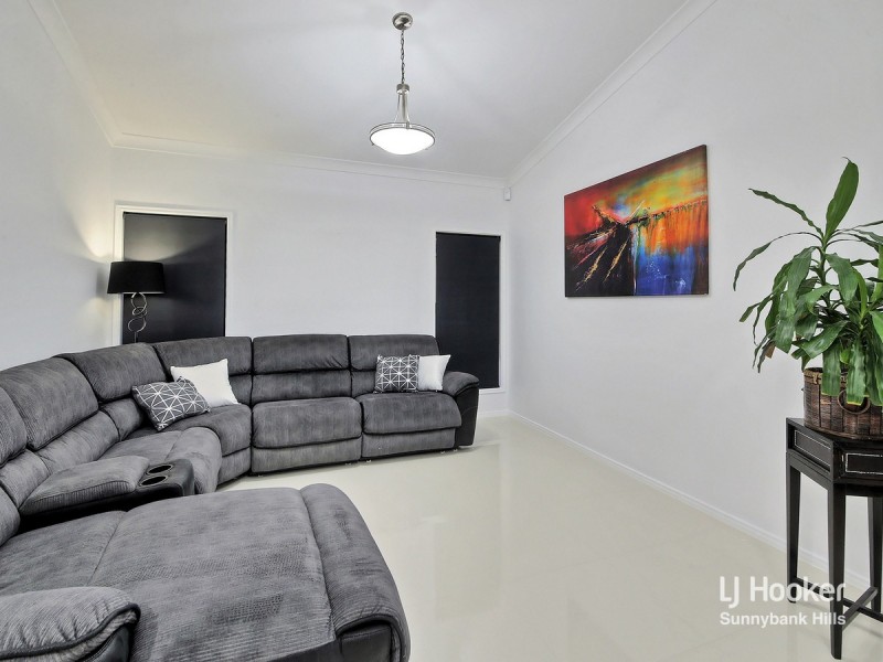 48 Juniper Circuit, Stretton QLD 4116