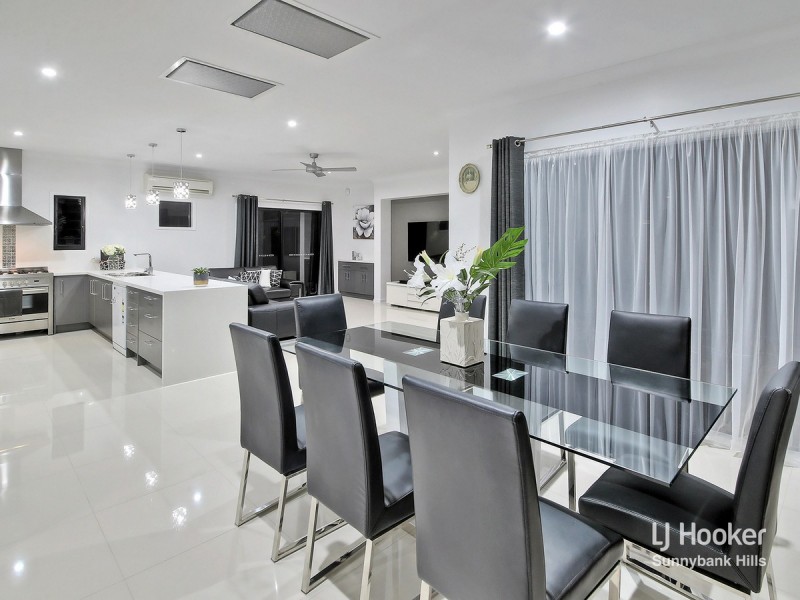 48 Juniper Circuit, Stretton QLD 4116