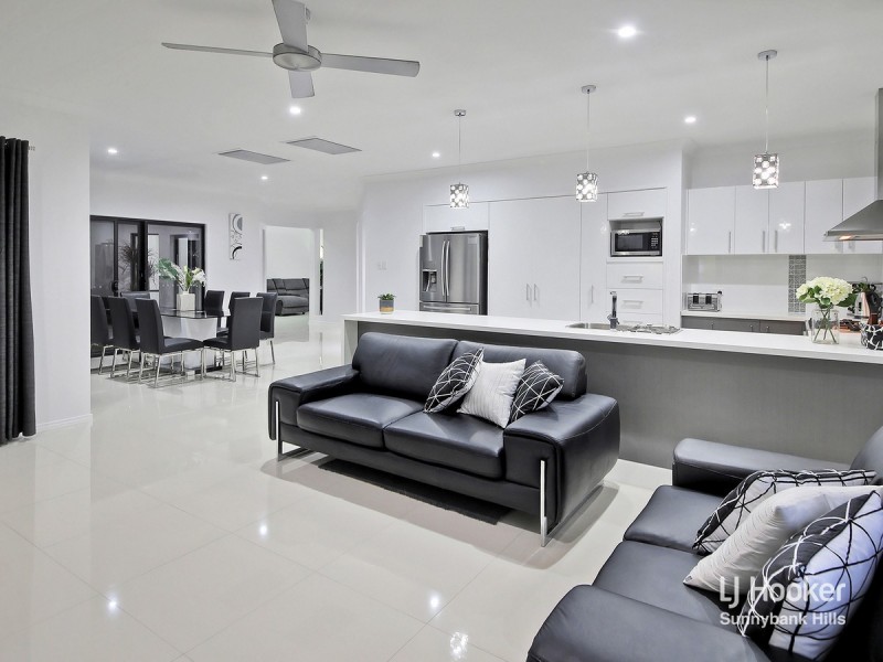 48 Juniper Circuit, Stretton QLD 4116
