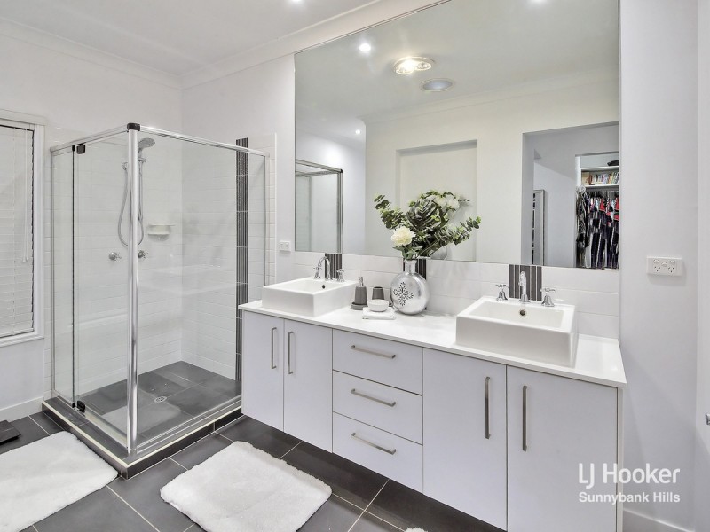 48 Juniper Circuit, Stretton QLD 4116