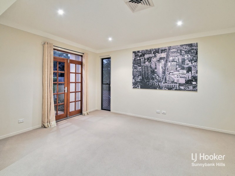 99 Franquin Crescent, Eight Mile Plains QLD 4113