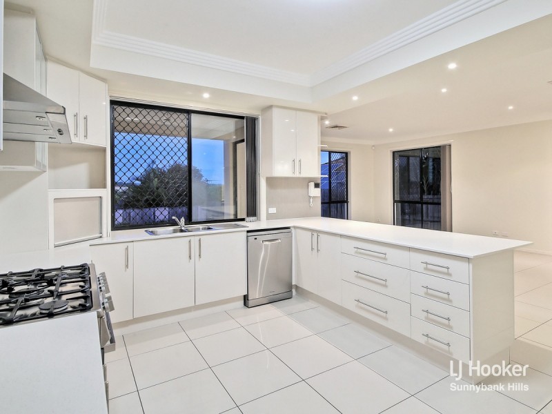 99 Franquin Crescent, Eight Mile Plains QLD 4113