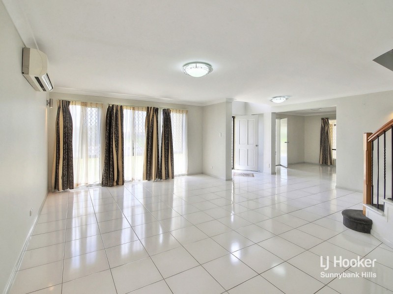 17 Crawford Place, Calamvale QLD 4116