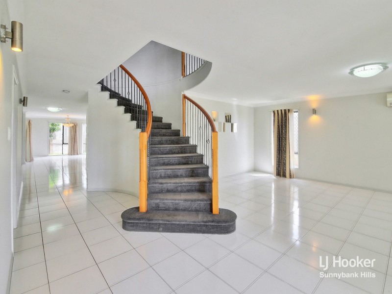17 Crawford Place, Calamvale QLD 4116