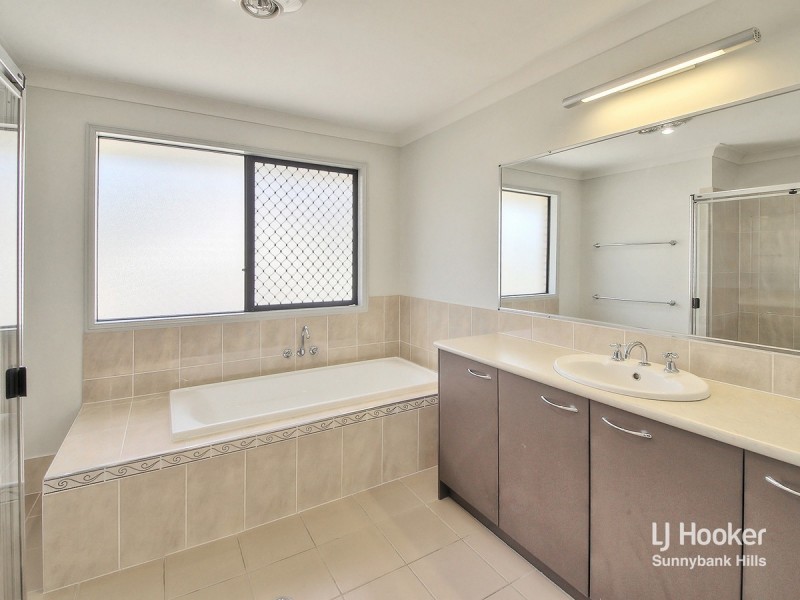 17 Crawford Place, Calamvale QLD 4116