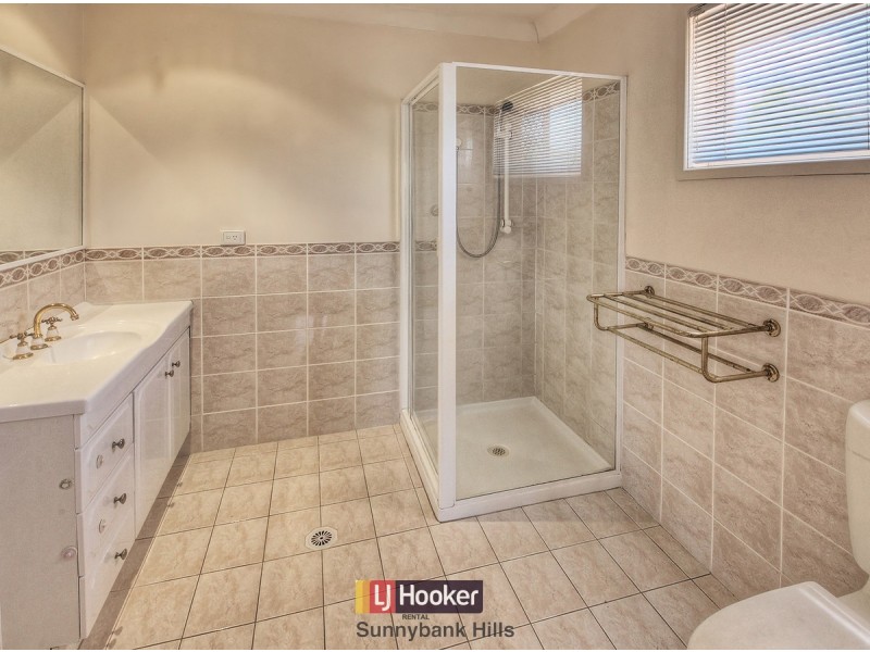 21 Poets Place, Parkinson QLD 4115