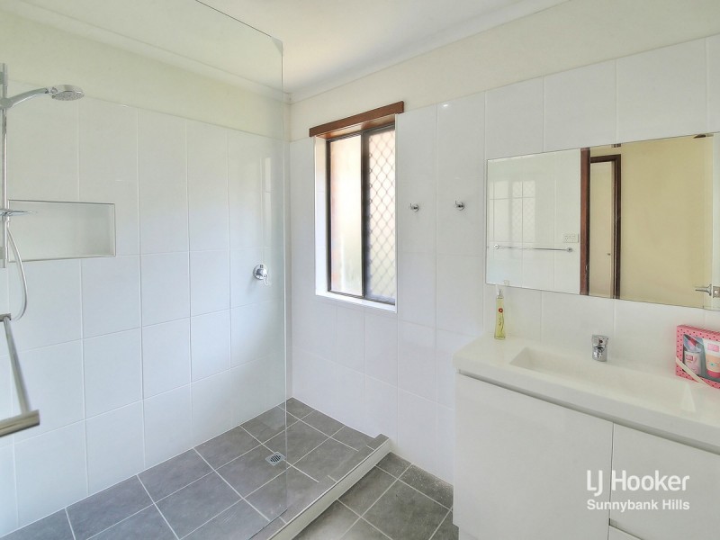 211 Gowan Road, Sunnybank Hills QLD 4109