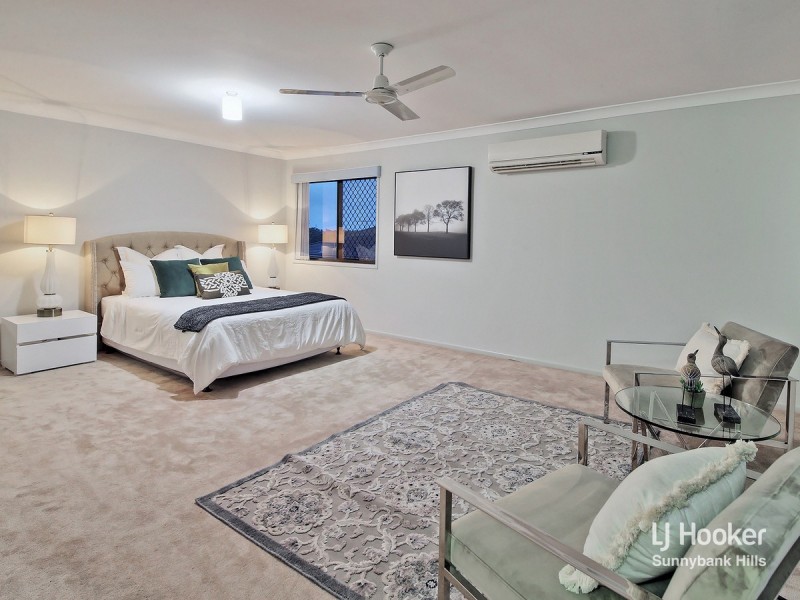 33 Avonlea Place, Eight Mile Plains QLD 4113