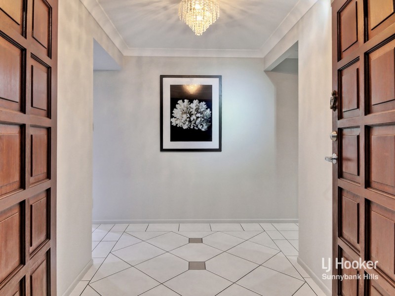 33 Avonlea Place, Eight Mile Plains QLD 4113