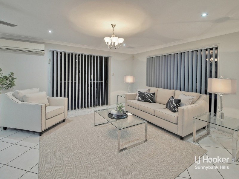 33 Avonlea Place, Eight Mile Plains QLD 4113
