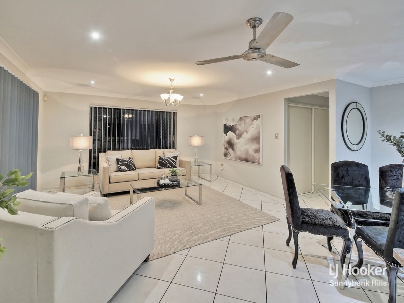 33 Avonlea Place, Eight Mile Plains QLD 4113