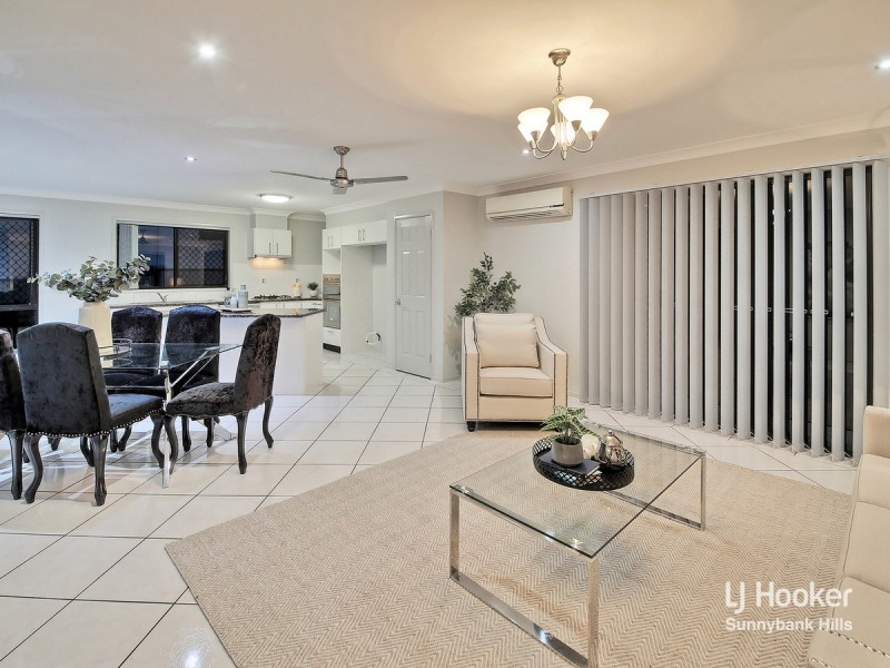 33 Avonlea Place, Eight Mile Plains QLD 4113