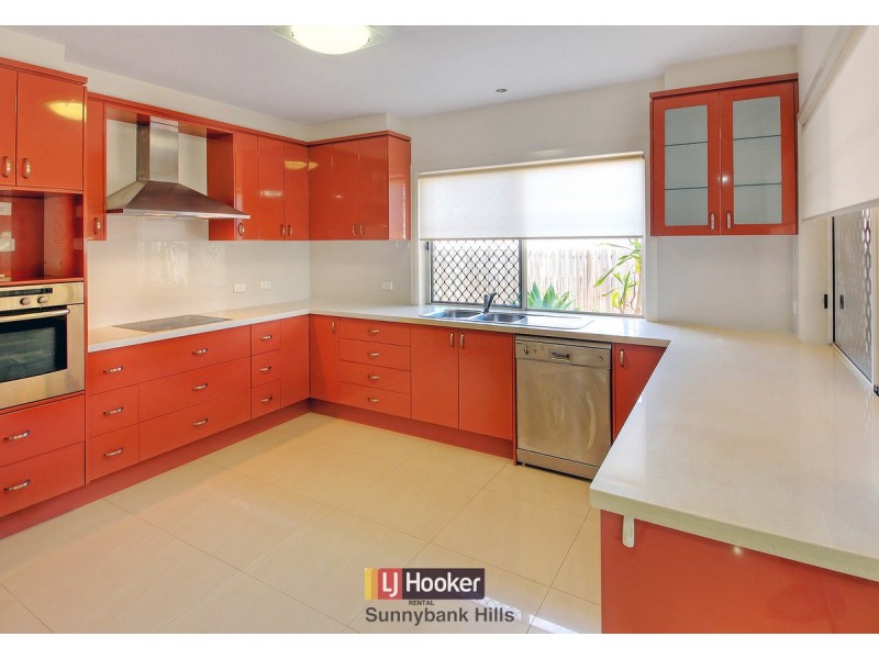 11 Silverbirch Close, Eight Mile Plains QLD 4113
