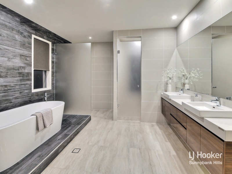 71 Finch Parade, Rochedale QLD 4123