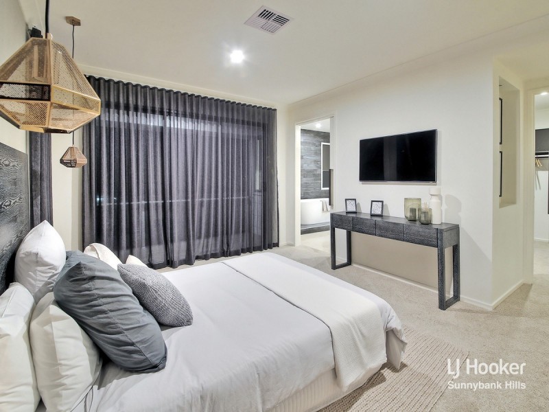 71 Finch Parade, Rochedale QLD 4123