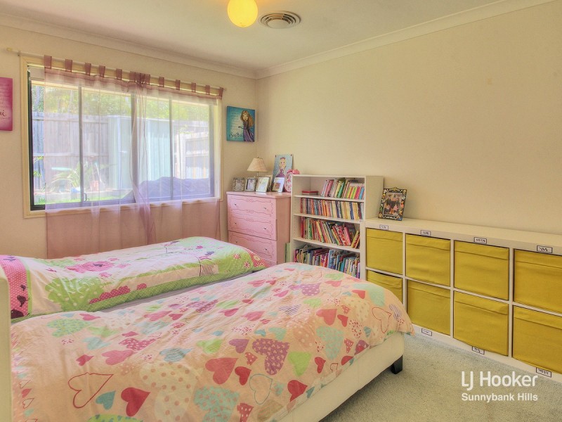 11/8 Honeysuckle Way, Calamvale QLD 4116