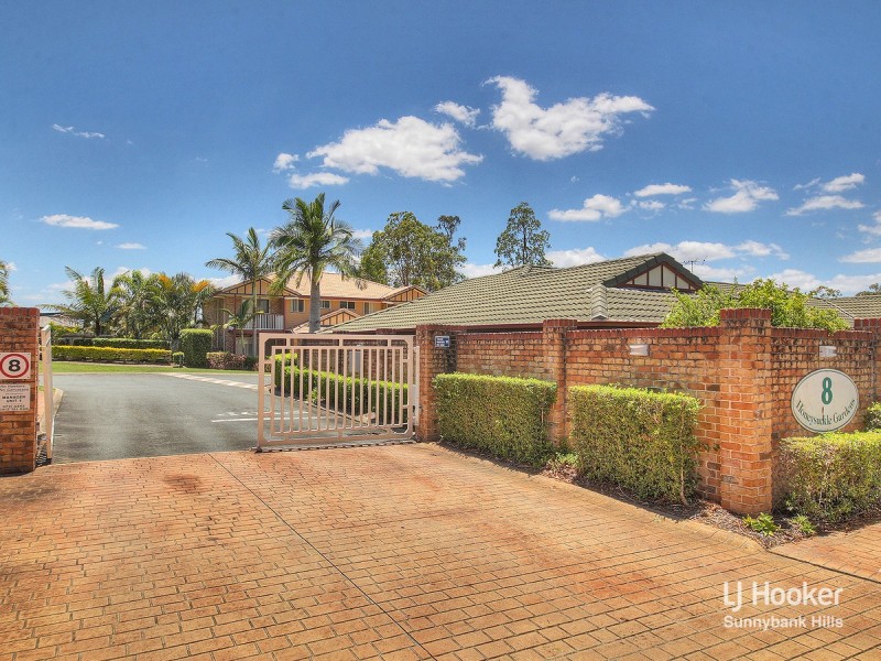 11/8 Honeysuckle Way, Calamvale QLD 4116