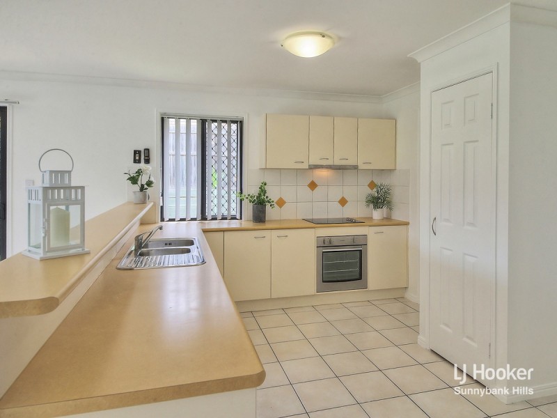 3 Innes Close, Parkinson QLD 4115