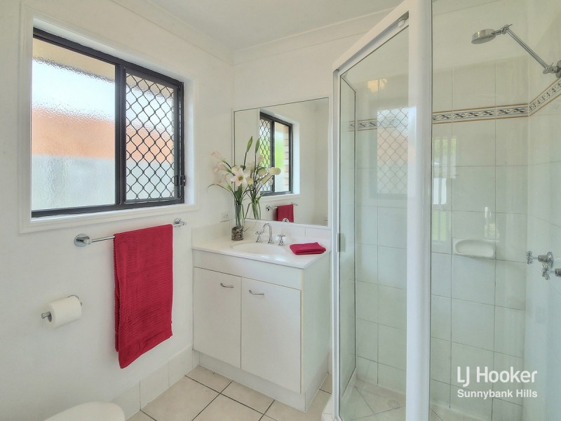 3 Innes Close, Parkinson QLD 4115