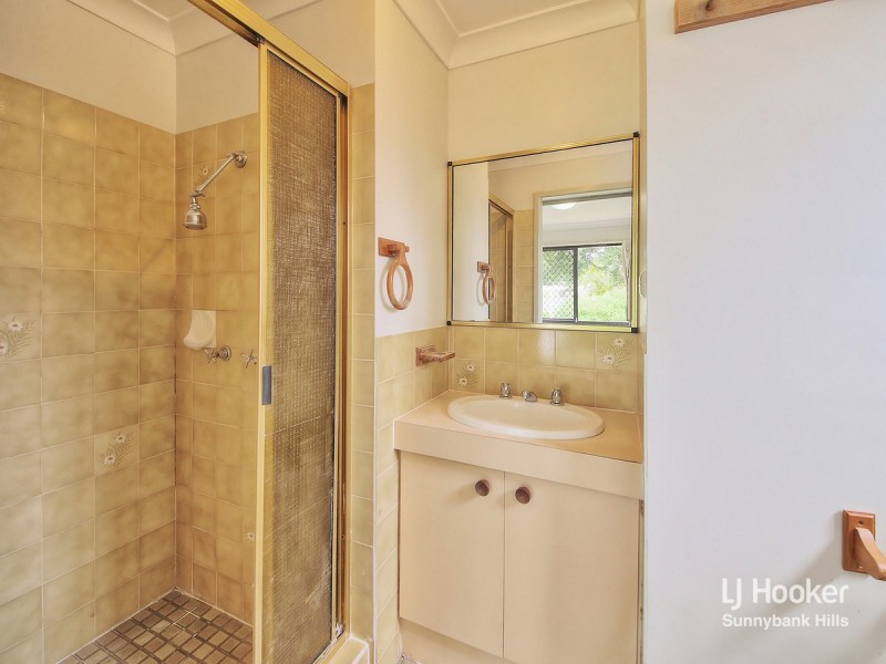 16 Tanglewood Street, Runcorn QLD 4113