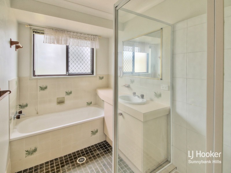 16 Tanglewood Street, Runcorn QLD 4113