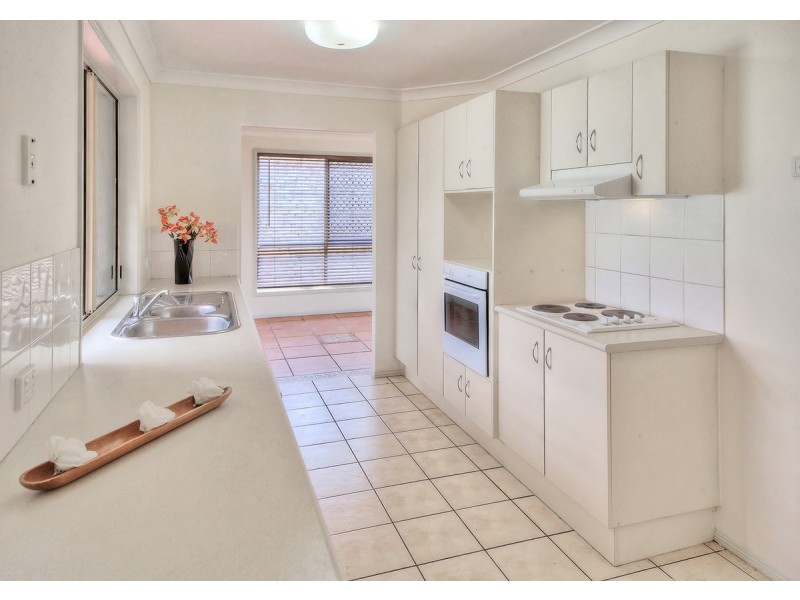 5 Borage Place, Calamvale QLD 4116