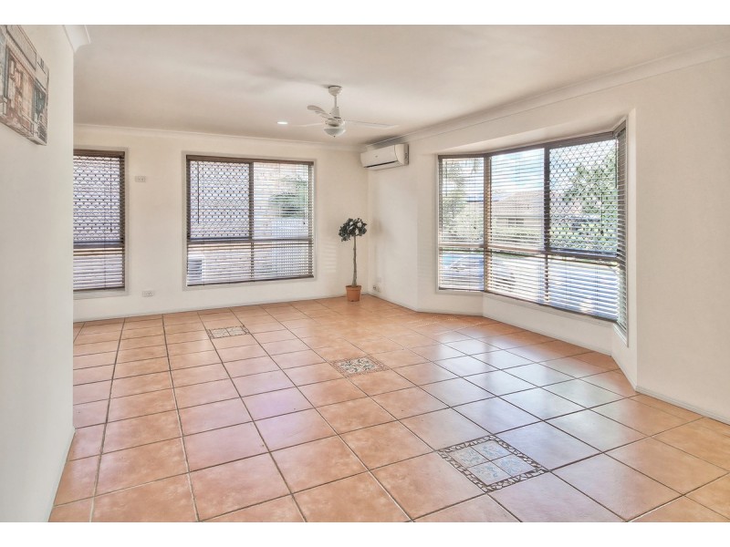 5 Borage Place, Calamvale QLD 4116